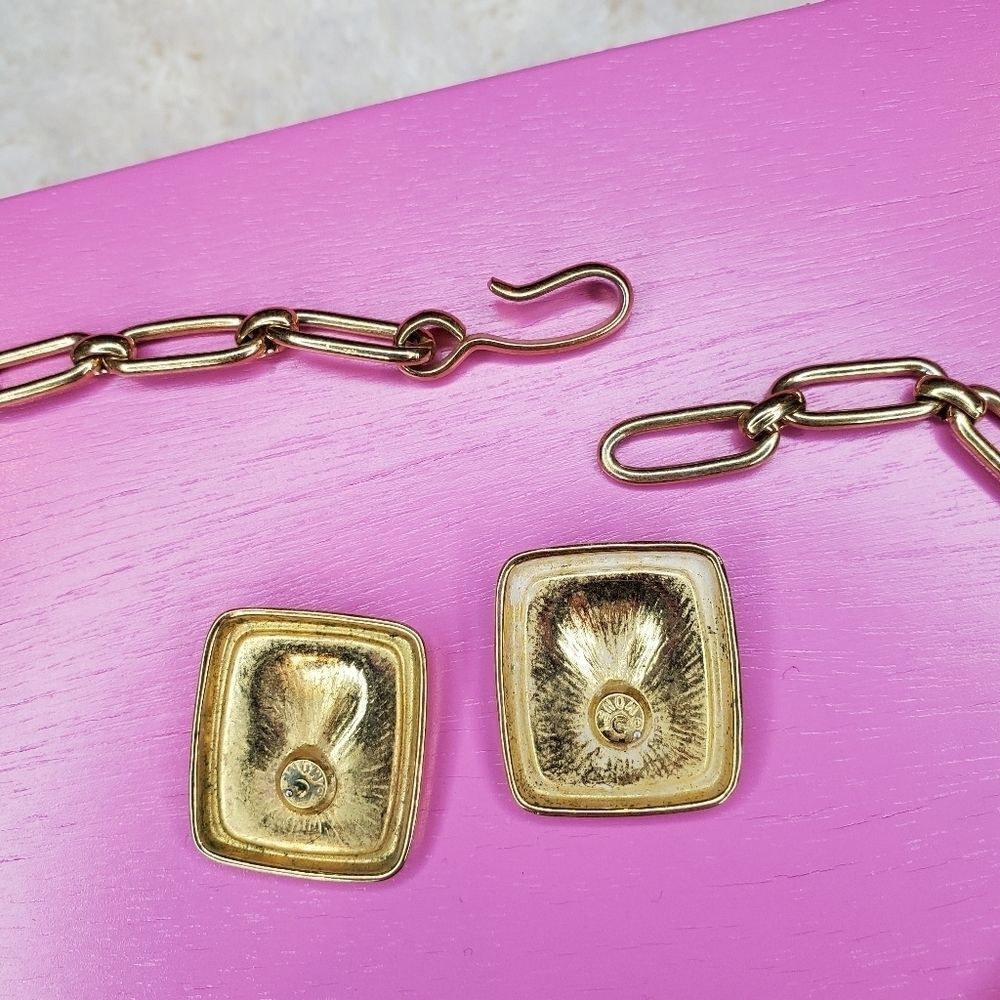 Beautiful vintage monet earrings and necklace set - Picture 3 of 8